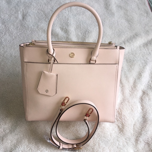 Tory Burch Handbags - 🔥WEEKLY SALE🔥 Tory Burch Robinson Leather Tote